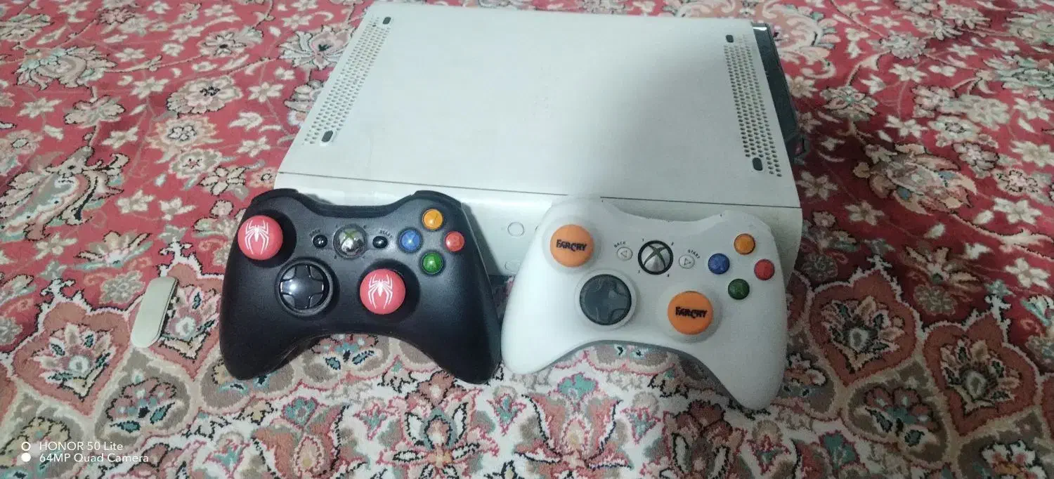 ایکس باکس 360 دودسته معاوضه با پلی2|کنسول، بازی ویدئویی و آنلاین|خرمآباد, |دیوار