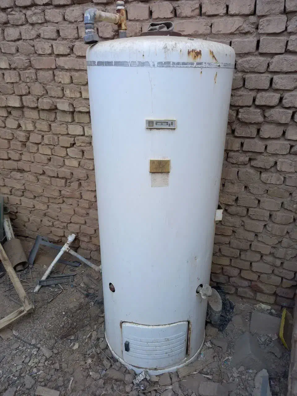 آبگرم کن نفتی|آبگرمکن، پکیج، شوفاژ|بافق, |دیوار