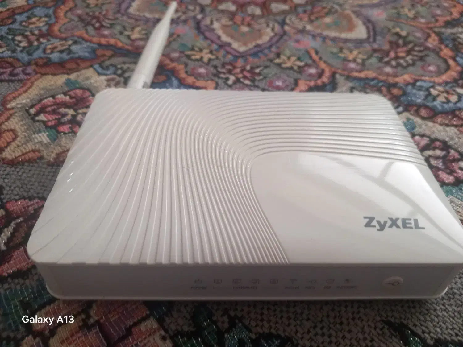 یک عدد وای فای سالم|مودم و تجهیزات شبکه|اصفهان, شیخ اشراق|دیوار