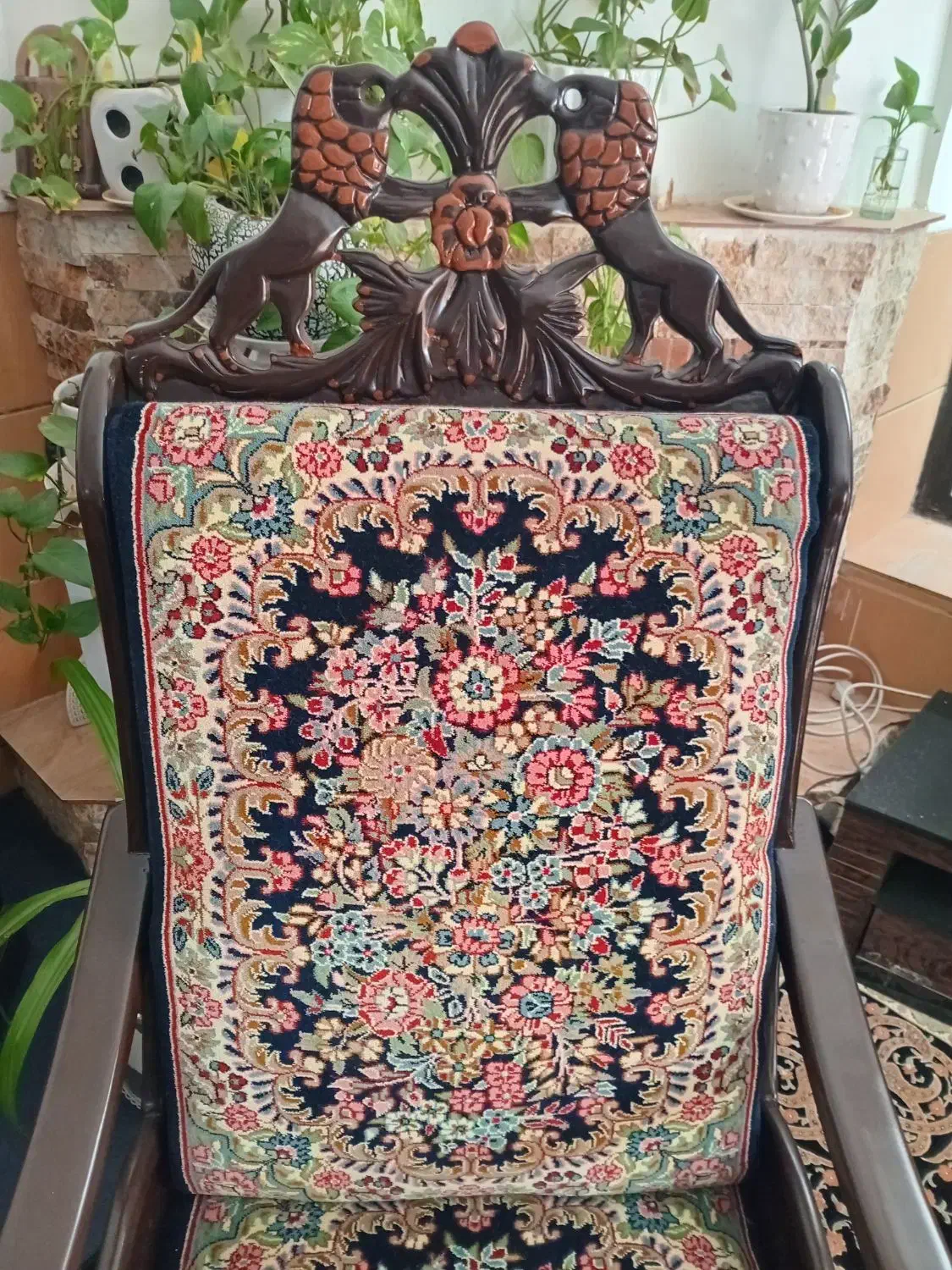 مبل قالی پشت بلند|مبلمان خانگی و میز عسلی|رفسنجان, |دیوار