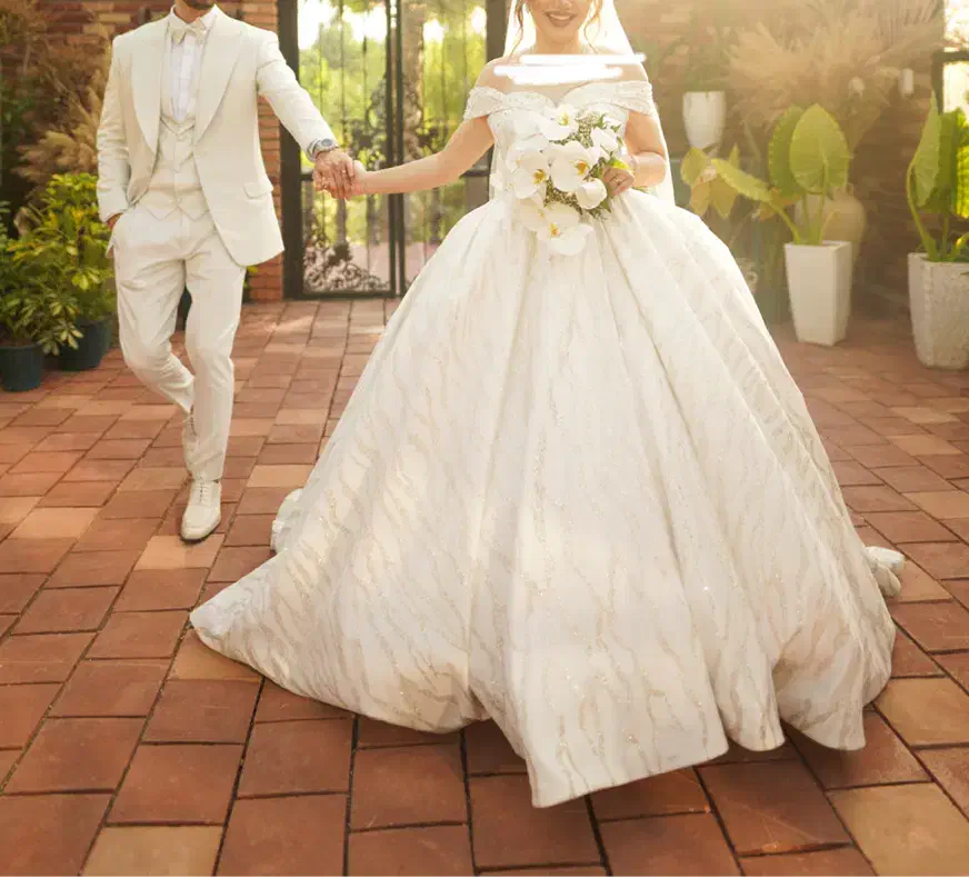 لباس عروس مزونی درحدنو|لباس|رشت, گلسار|دیوار