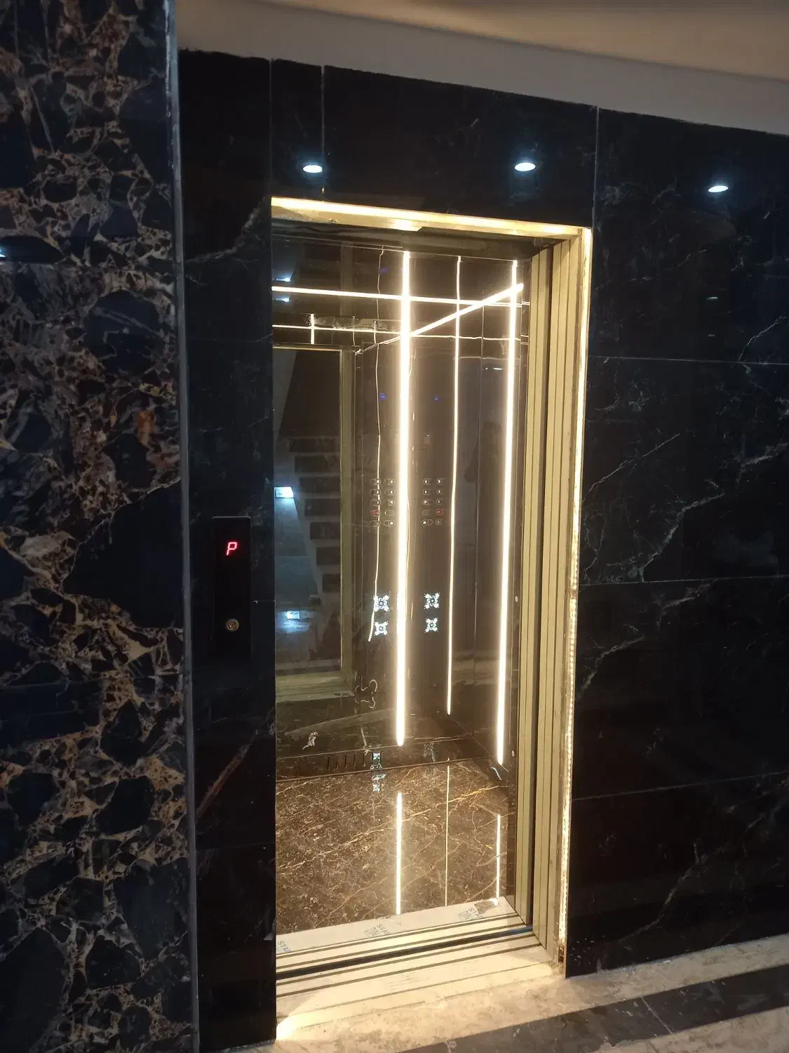 فروشگاه آسانسور و بالابر عاشقی|خدمات پیشه و مهارت|اندیشه, اندیشه فاز ۱|دیوار