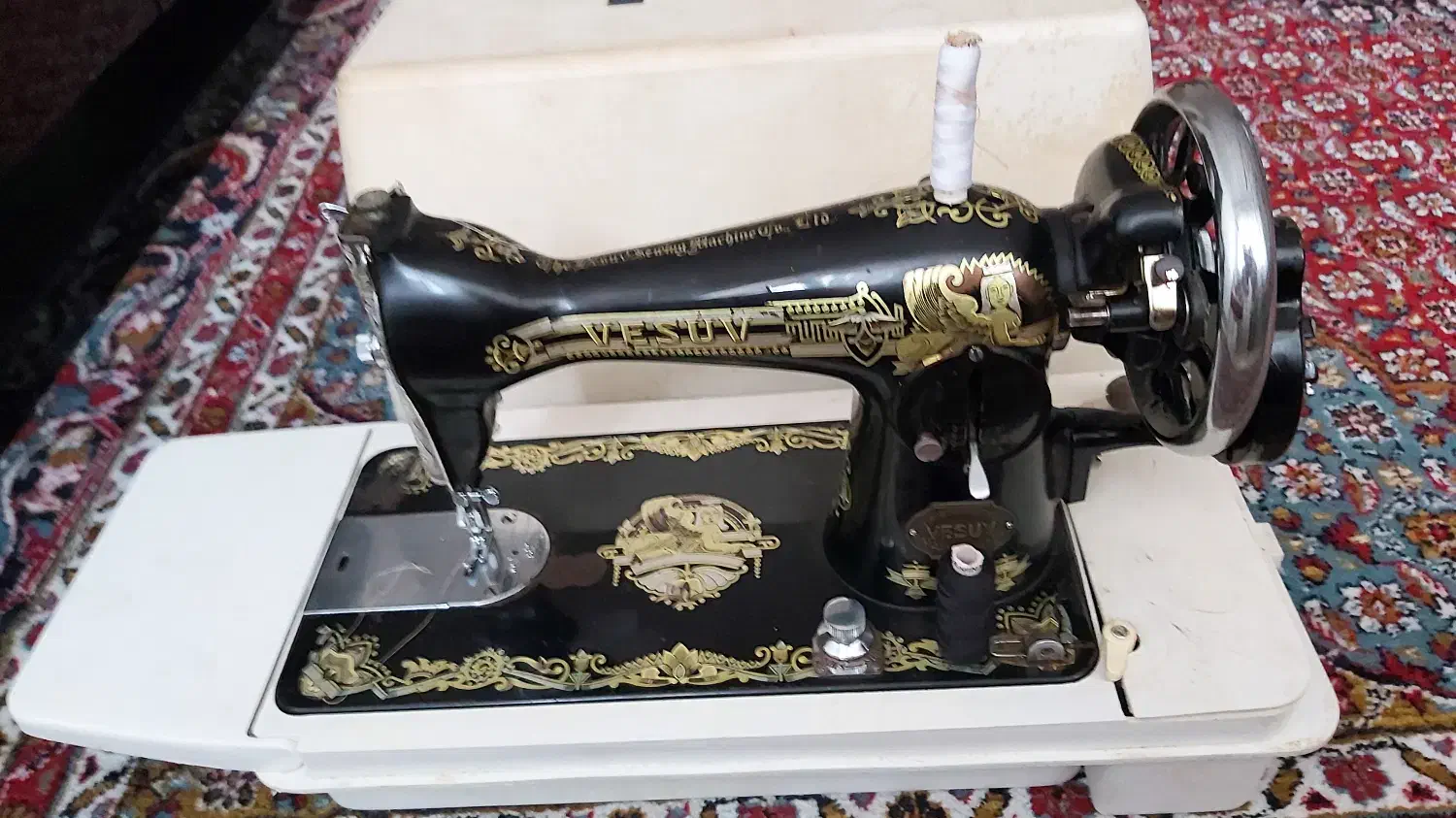 چرخ خیاطی|لوازم خیاطی و بافتنی|رشت, منظریه|دیوار