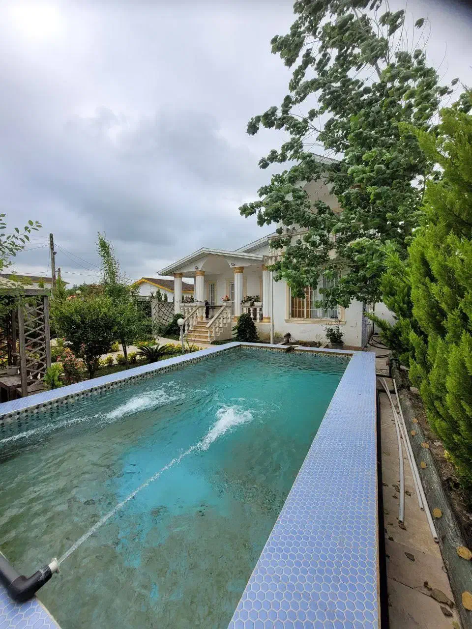 عمارت باغی 400متری بامدارک کامل درمجتمع بااصالت|فروش خانه و ویلا|رویان, |دیوار