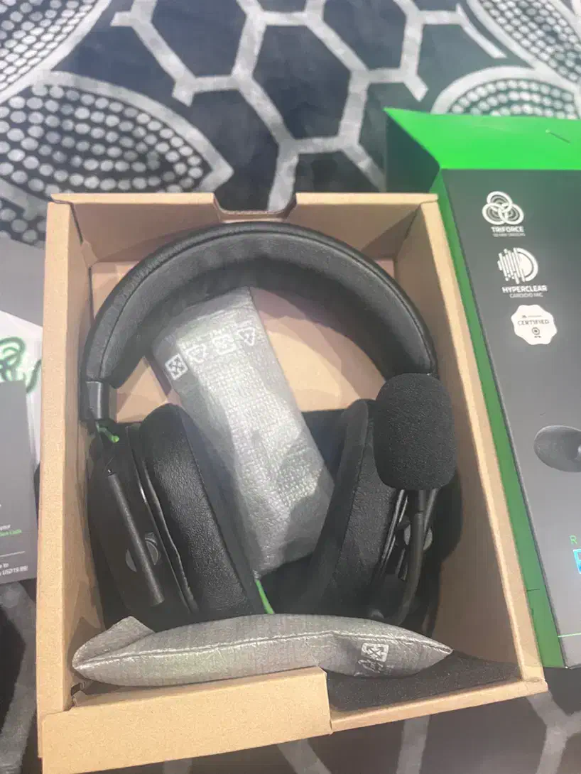 هدفون گیمینگ ریزر V2 x|قطعات و لوازم جانبی رایانه|اراک, |دیوار