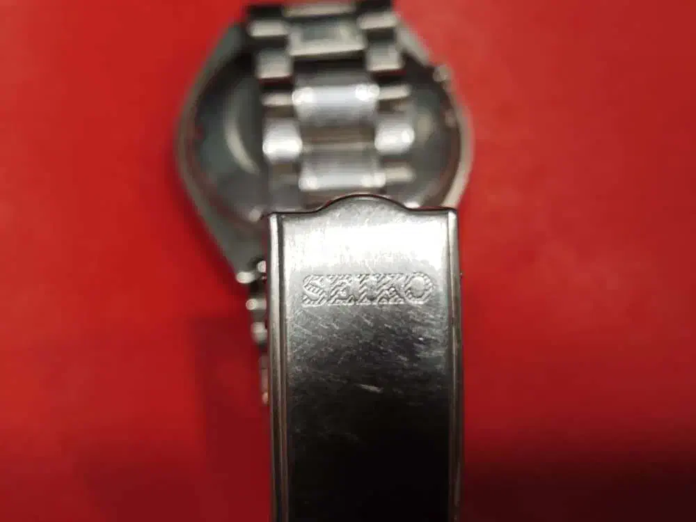 سیکو 5 اتوماتیک|ساعت|ری, جوانمرد قصاب|دیوار