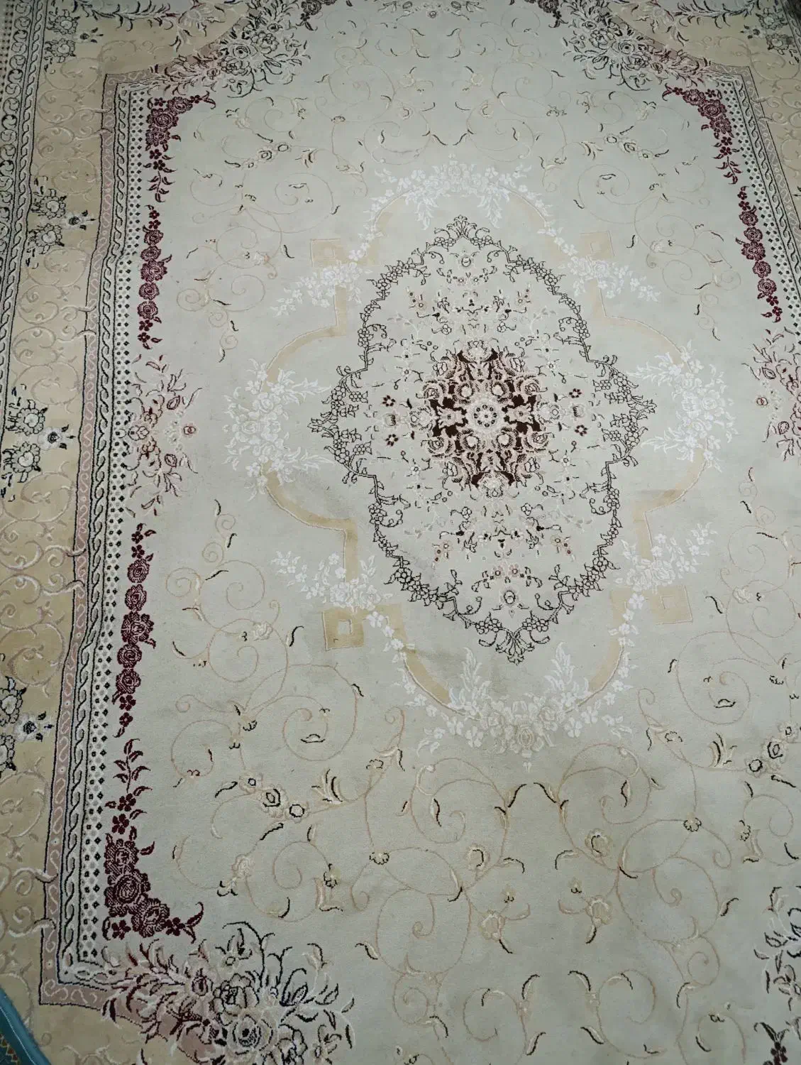 فرش کرم رنگ|فرش|تهران, والفجر (افسریه)|دیوار