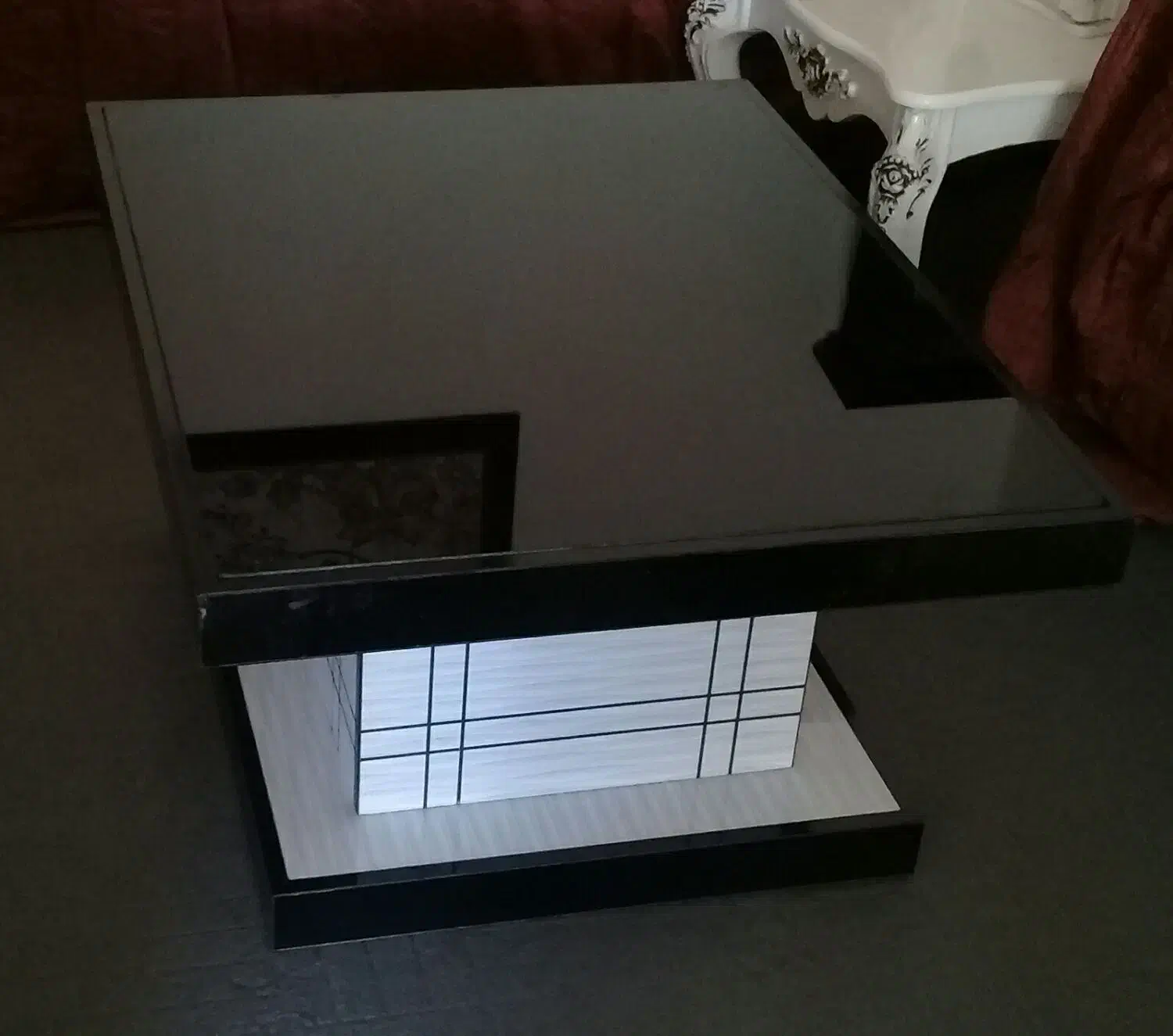 جلو مبلی و ساعت|مبلمان خانگی و میز عسلی|ایلام, |دیوار