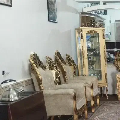 ساعت گنجه طلایی سالم|ساعت دیواری و تزئینی|چناران, |دیوار