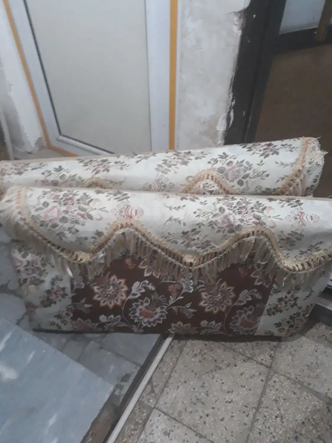۲عددپشتیدرحد نو|پشتی|خاوران, |دیوار