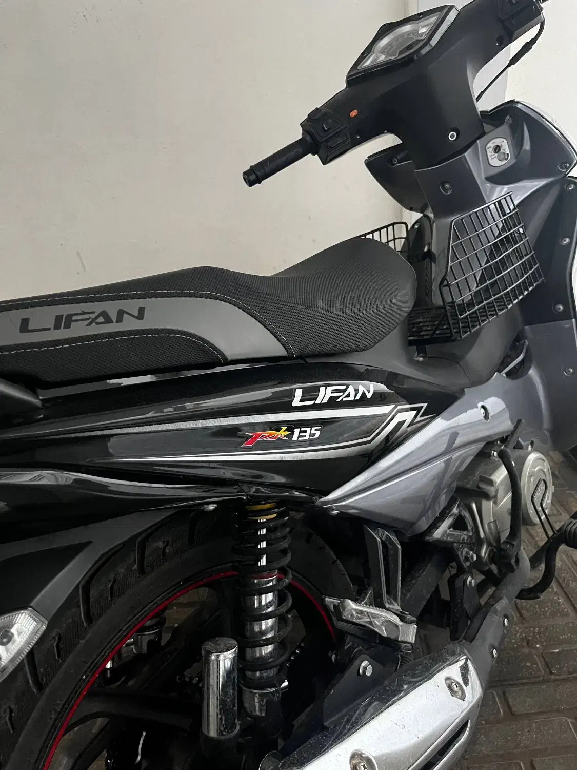 لیفان ۱۳۵ بی کلاچ|موتورسیکلت|ساری, |دیوار