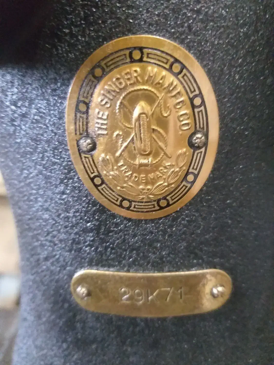 چرخ خیاطی قدیمی|چرخ خیاطی و ریسندگی|یزد, |دیوار