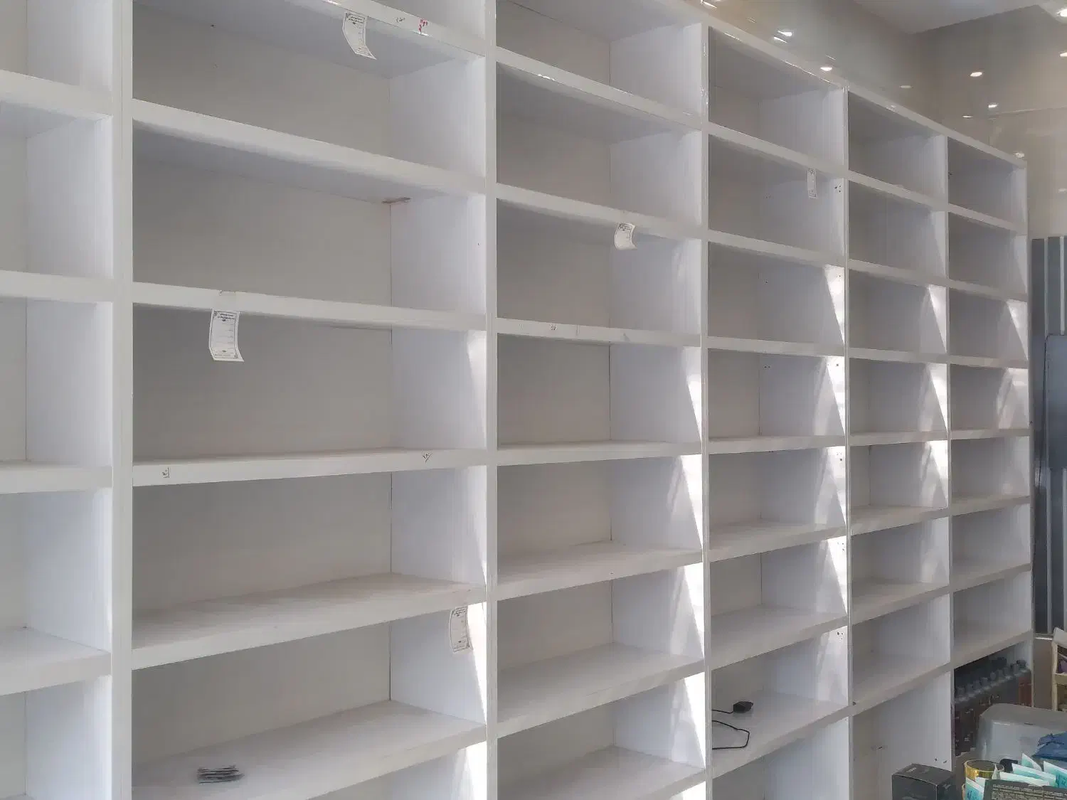 فروش دکوراسیون مغازه وکلیه لوازم ارایشی زیر قیمت|فروشگاه و مغازه|لردگان, |دیوار