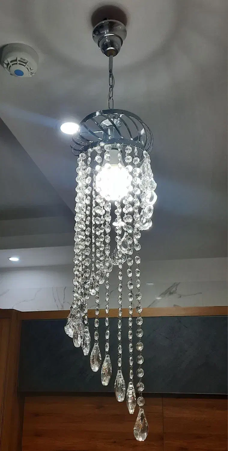 لوستر کریستال آبشاری|لوستر و چراغ آویز|محمدشهر, همایون ویلا|دیوار