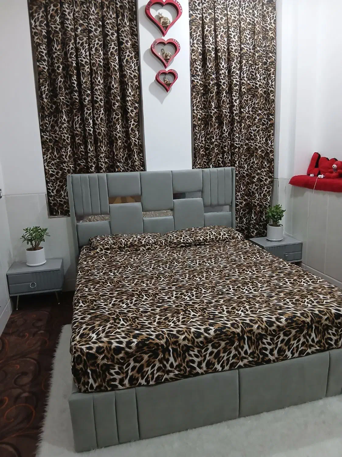 ست روتختی و پرده طرح پلنگی 8 تیکه|سرویس روتختی|میبد, |دیوار