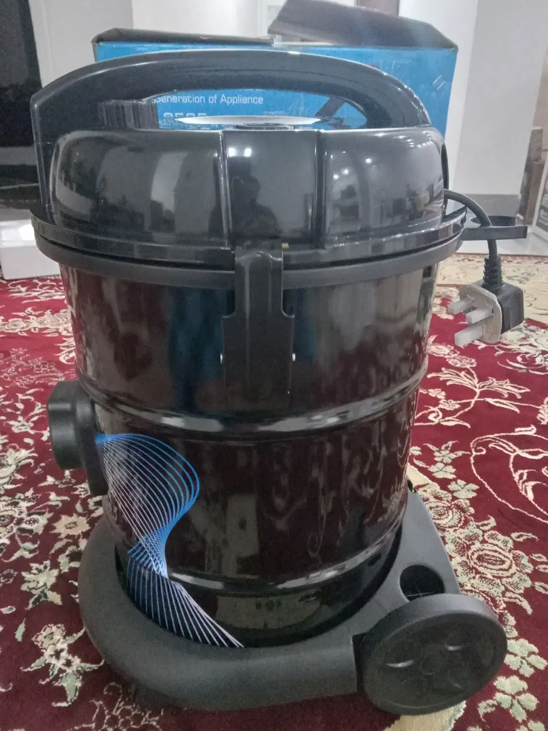 جاروبرقی نیولند سطلی نو|جاروبرقی، جارو شارژی، بخارشو|شیراز, شیشه‌گری|دیوار