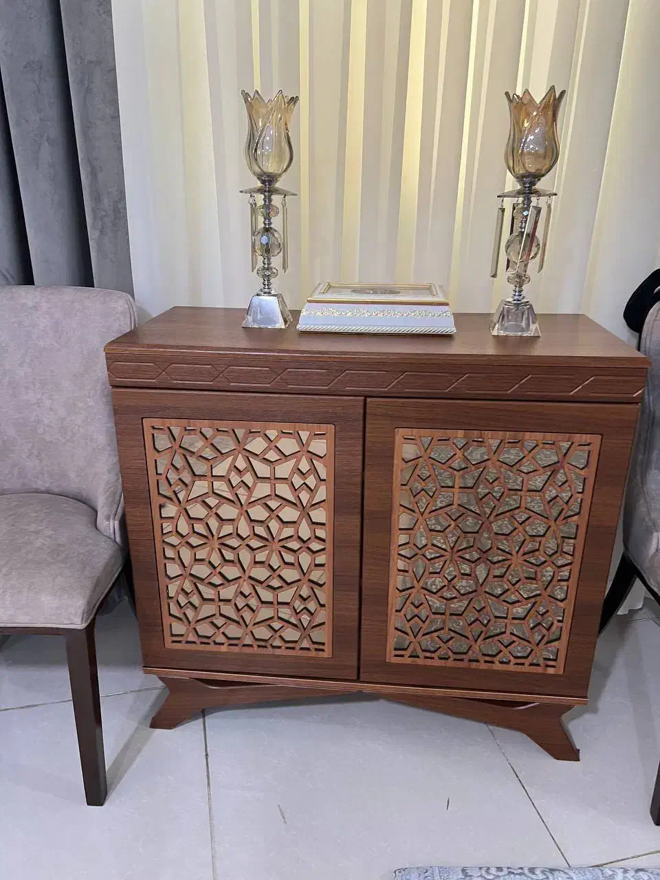 میزتلویزیون و آینه کنسول ست|میز تلویزیون|میانه, |دیوار