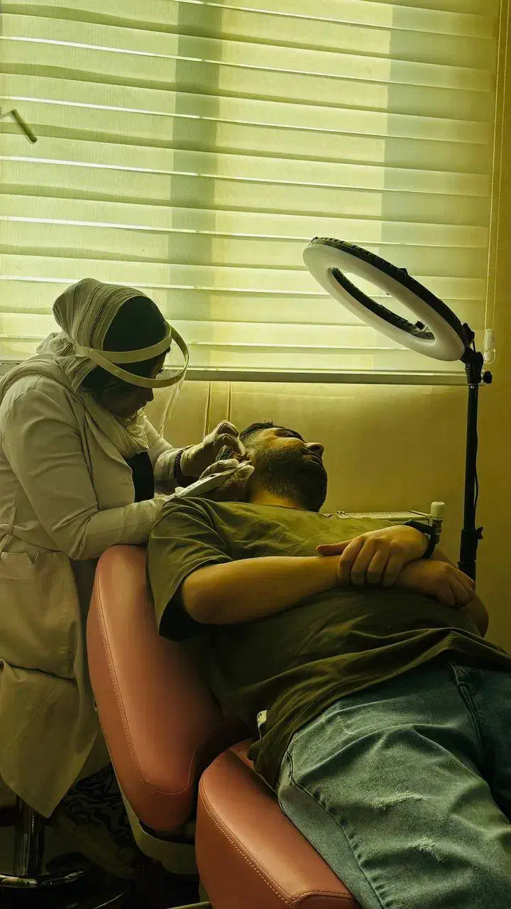 برداشتن انواع خال گوشتی،زگیل،منگوله،کک مک|خدمات آرایشگری و زیبایی|شیراز, شهرک امیر کبیر|دیوار