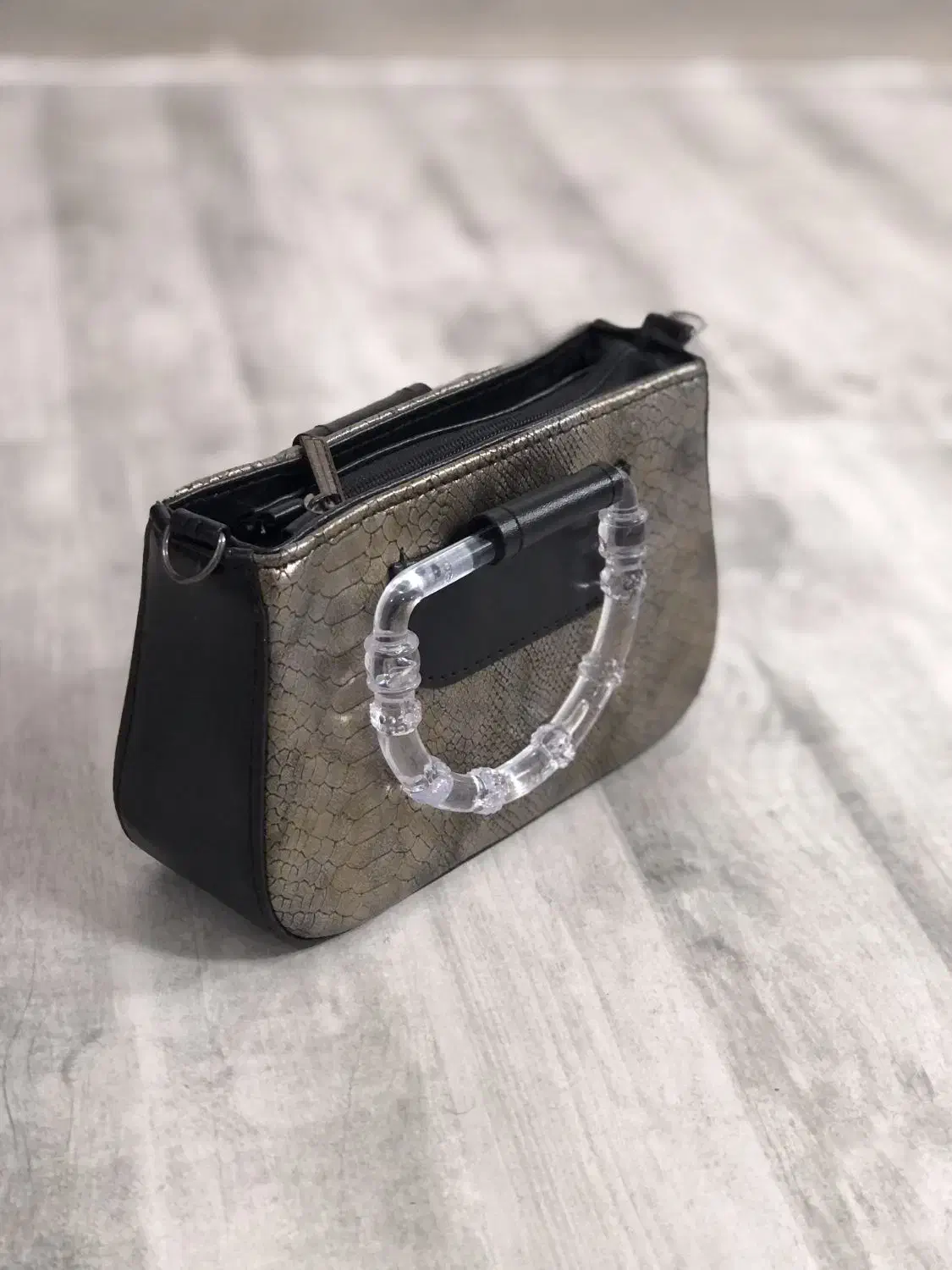 کیف|کیف، کفش، کمربند|سردرود, |دیوار