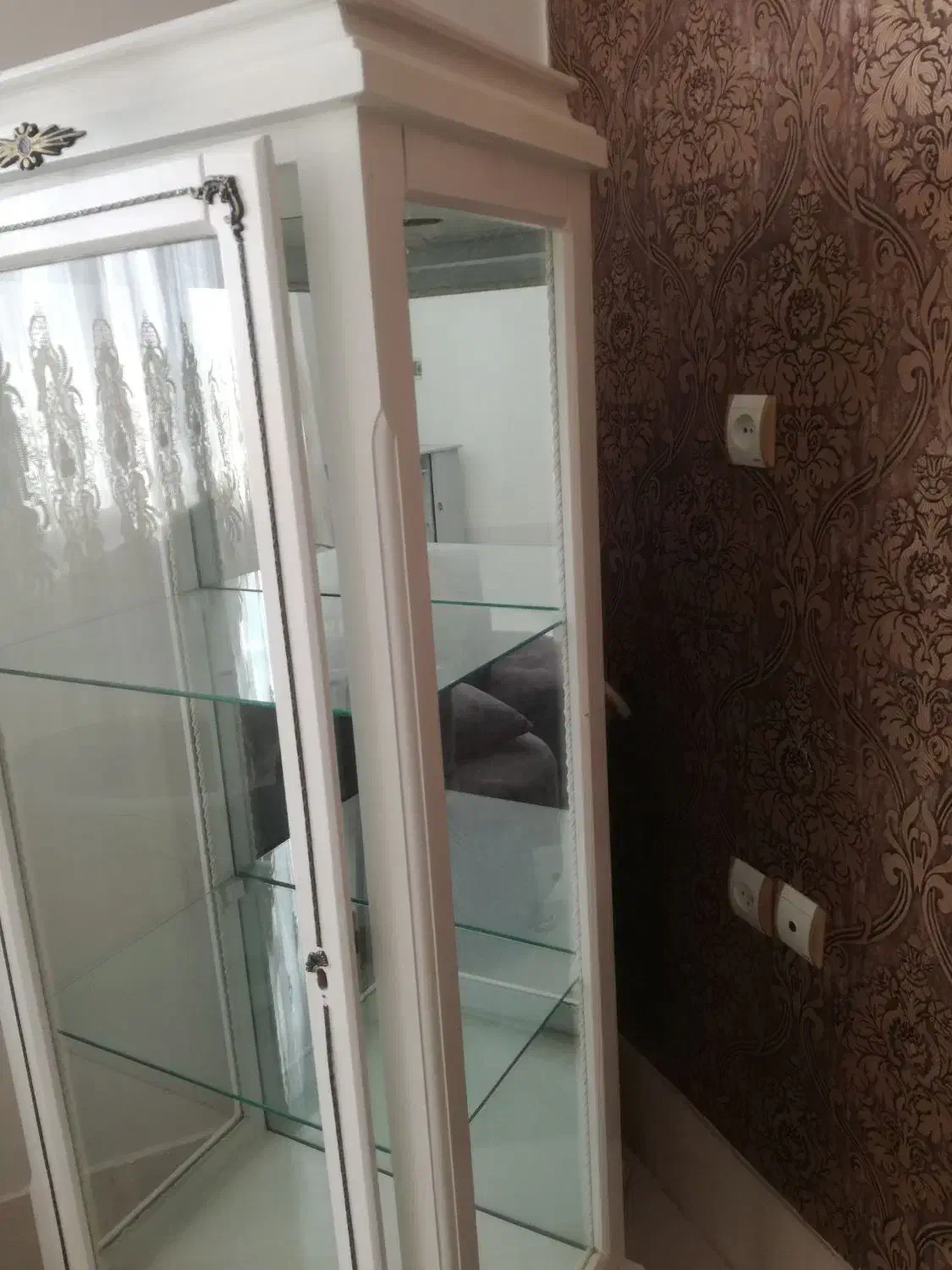 کنجه سفید عالی|بوفه، ویترین، کنسول|تربت‌حیدریه, ۴۵ متری|دیوار