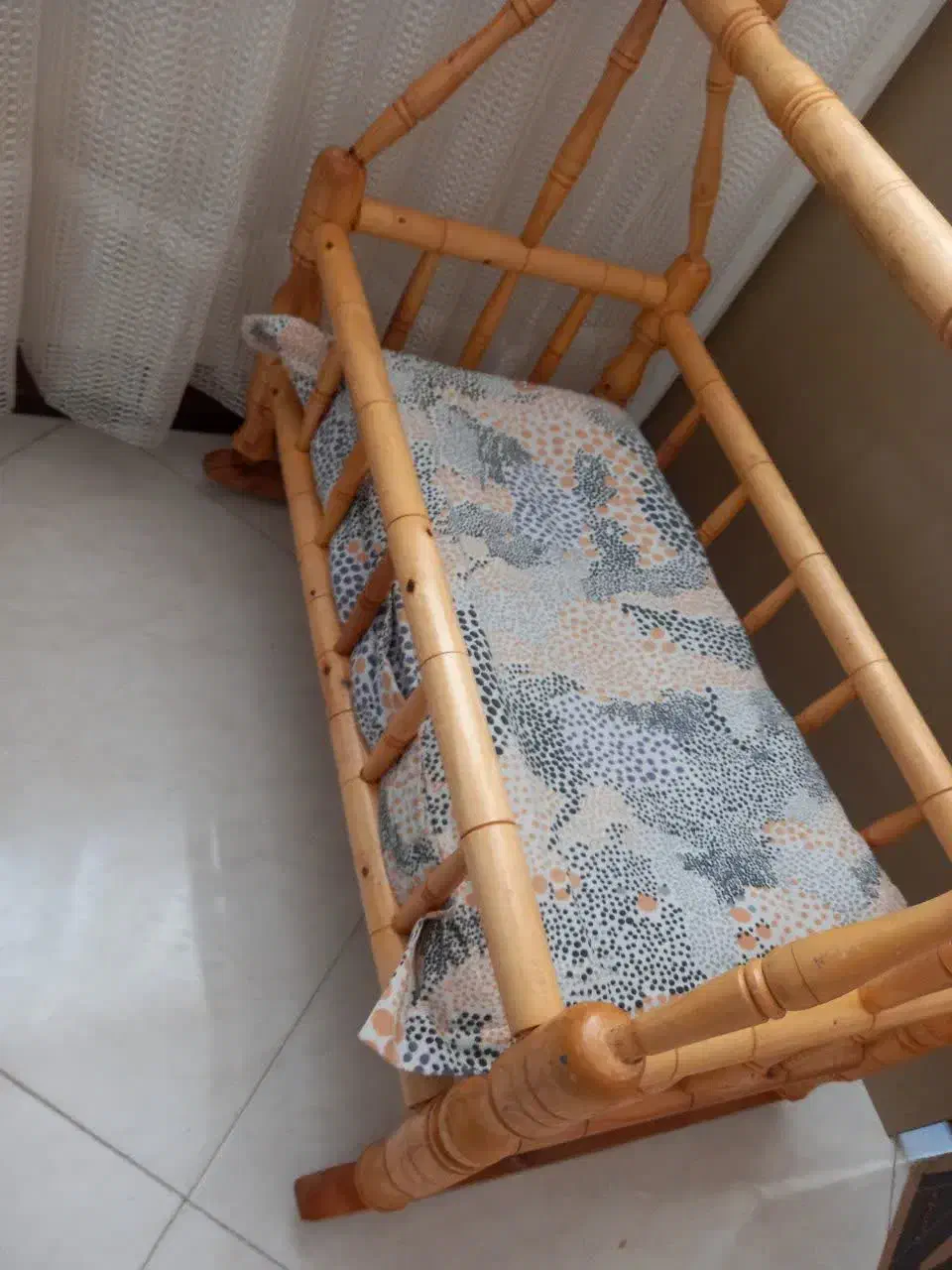 گهواره چوبی دست ساز|اسباب و اثاث بچه|ری, منصوریه منگل|دیوار