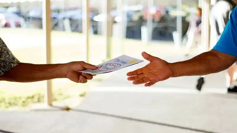 تراکت پخش کن|استخدام بازاریابی و فروش|شیراز, تاچارا|دیوار