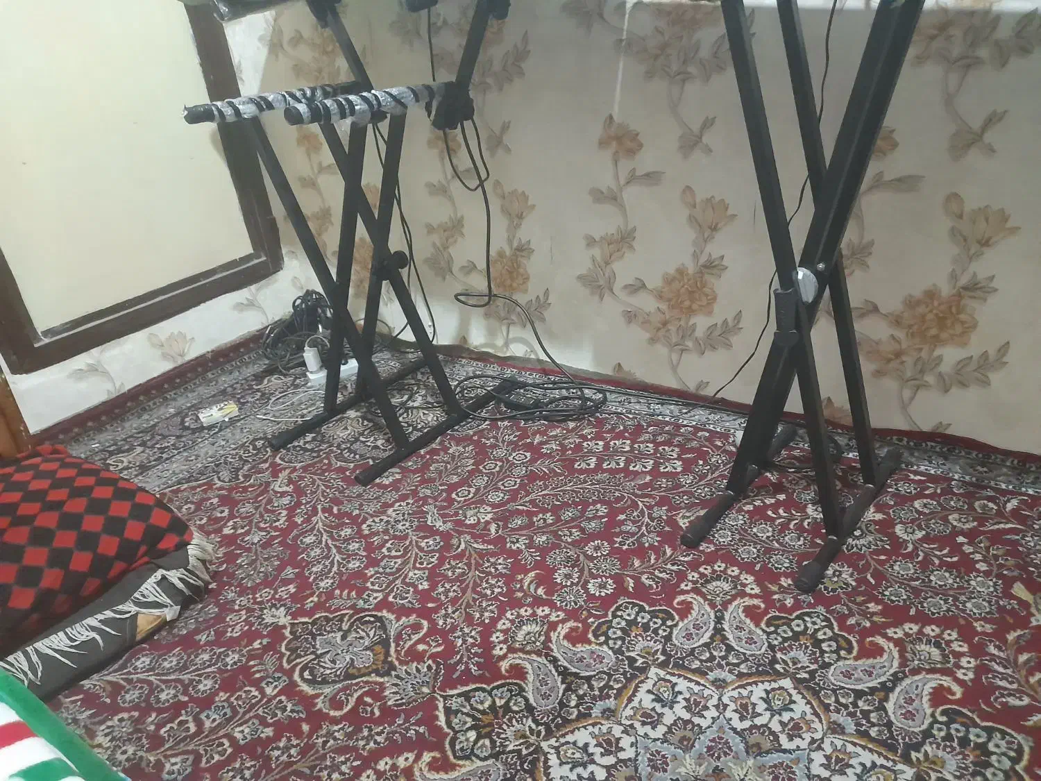 فروش دوعدت  پایه  ارگ|پیانو، کیبورد، آکاردئون|کازرون, |دیوار