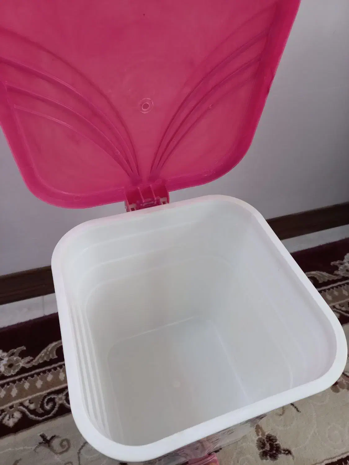 سطل زباله|ظروف نگهدارنده، پلاستیکی، یکبارمصرف|قم, انسجام|دیوار