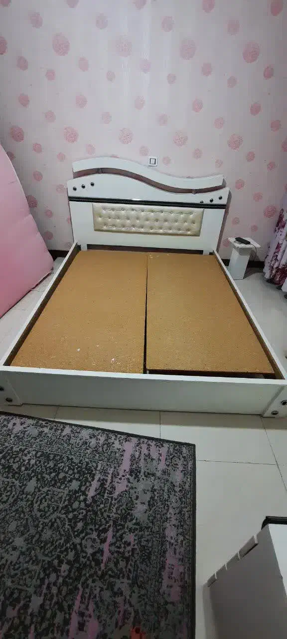 تخت عرض 160|تخت و سرویس خواب|اراک, |دیوار