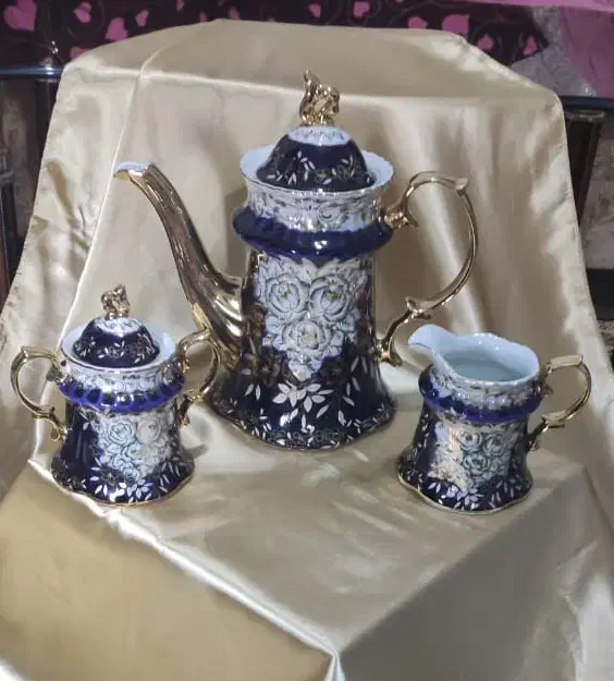 سرویس چینی آنتیک سورمه‌ای|کلکسیون اشیاء عتیقه|ارومیه, |دیوار