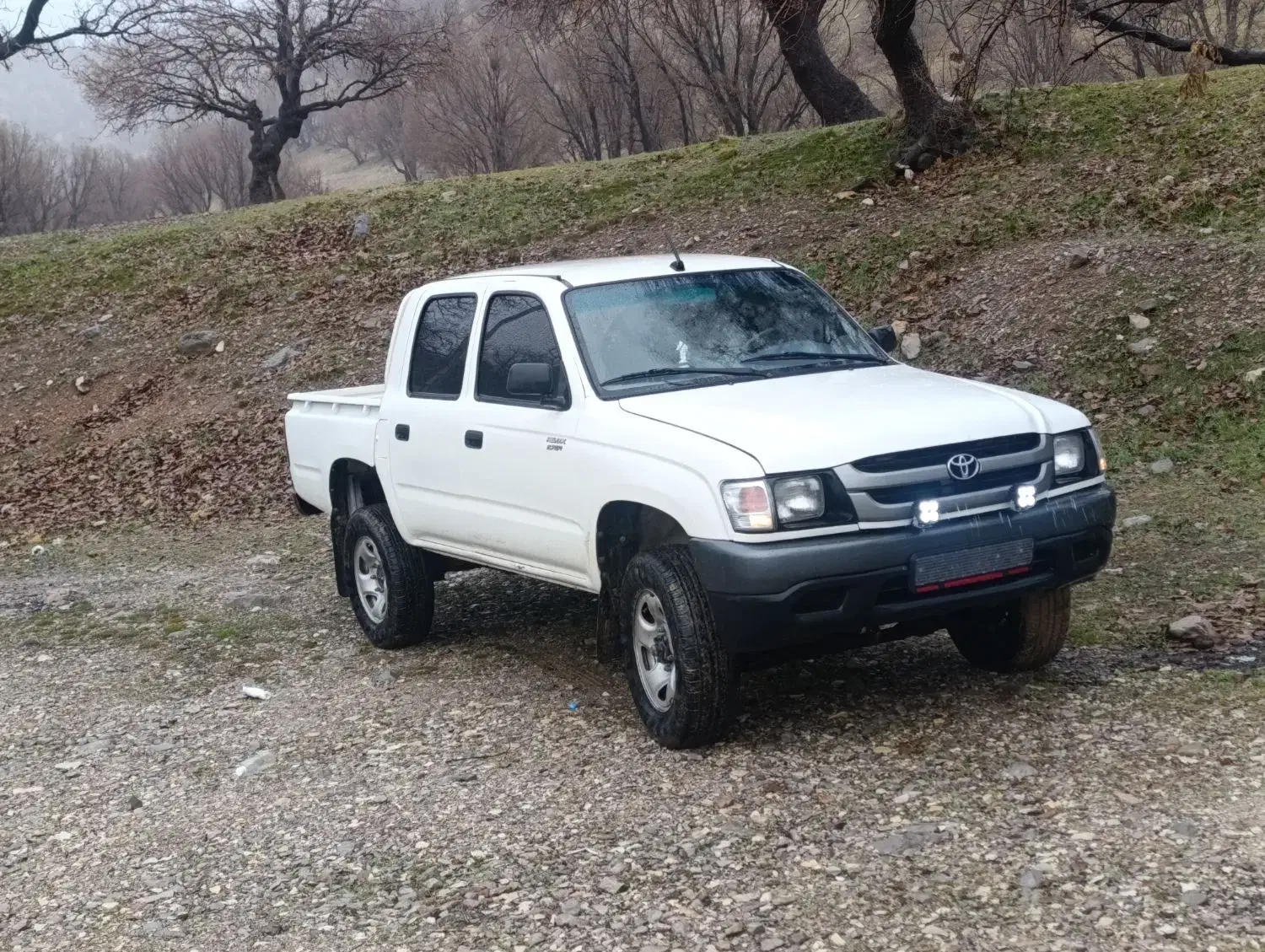 تویتا هایلوکس دوکابین بلند۲۰۰۳|خودرو سواری و وانت|پاوه, |دیوار