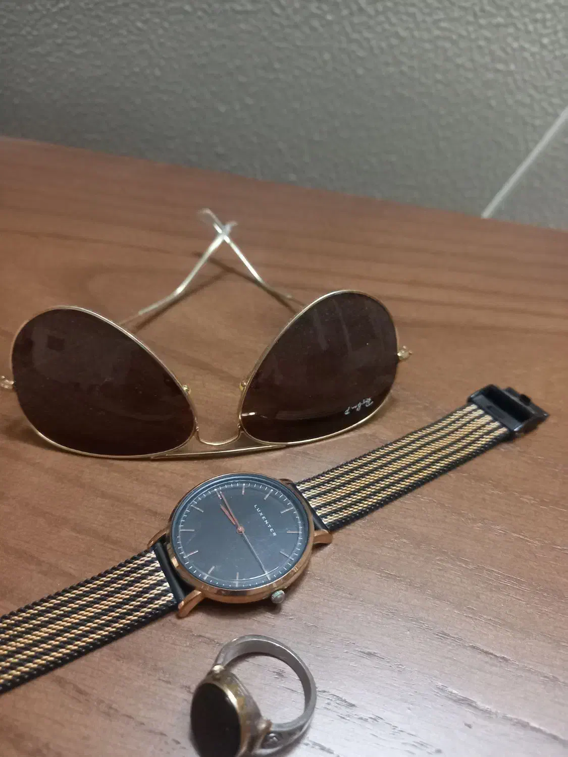 عینک ریبن.ساعت و انگشتر.|زیورآلات و اکسسوری|شاهین‌شهر, فردوسی|دیوار