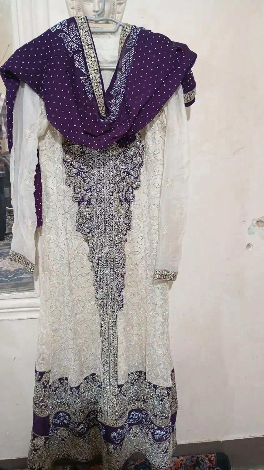 لباس هندی|لباس|مرودشت, ژیان|دیوار