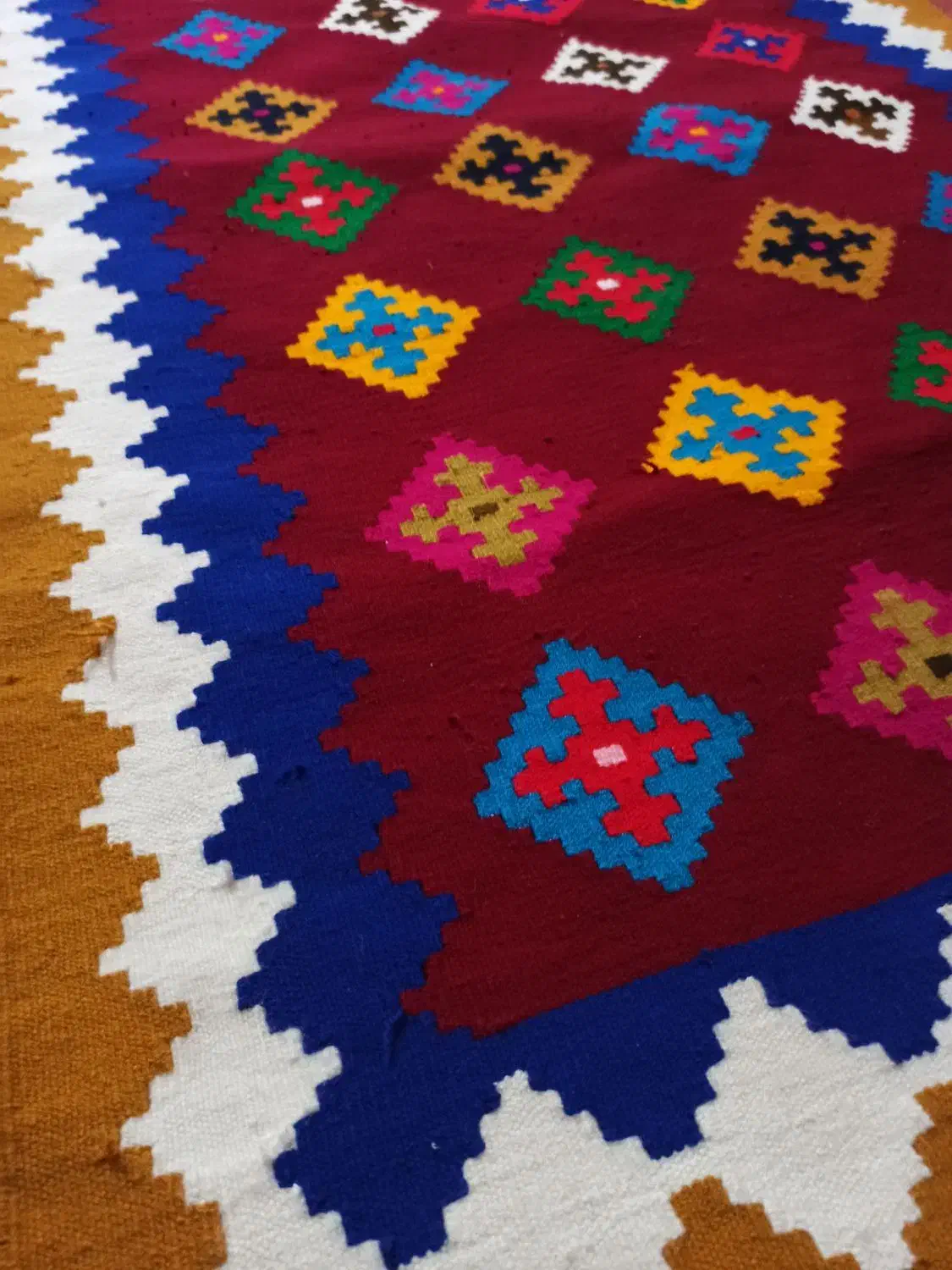 گلیم راهرویی|گلیم، جاجیم، گبه|فیروزآباد (فارس), |دیوار