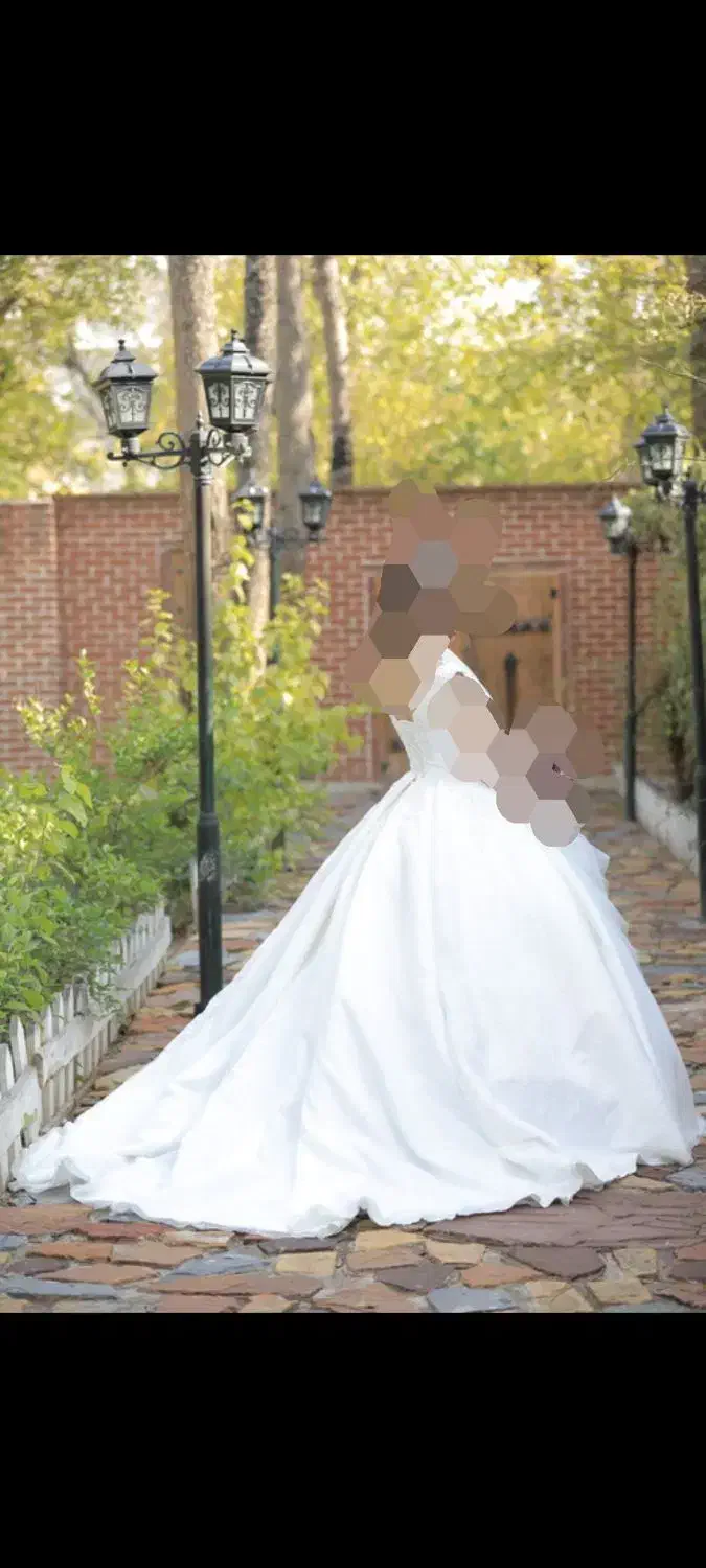 لباس عروس|لباس|ری, فیروزآبادی|دیوار