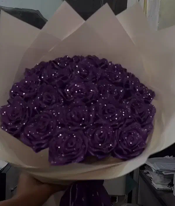 گل قرمز|گل مصنوعی|قروه, |دیوار