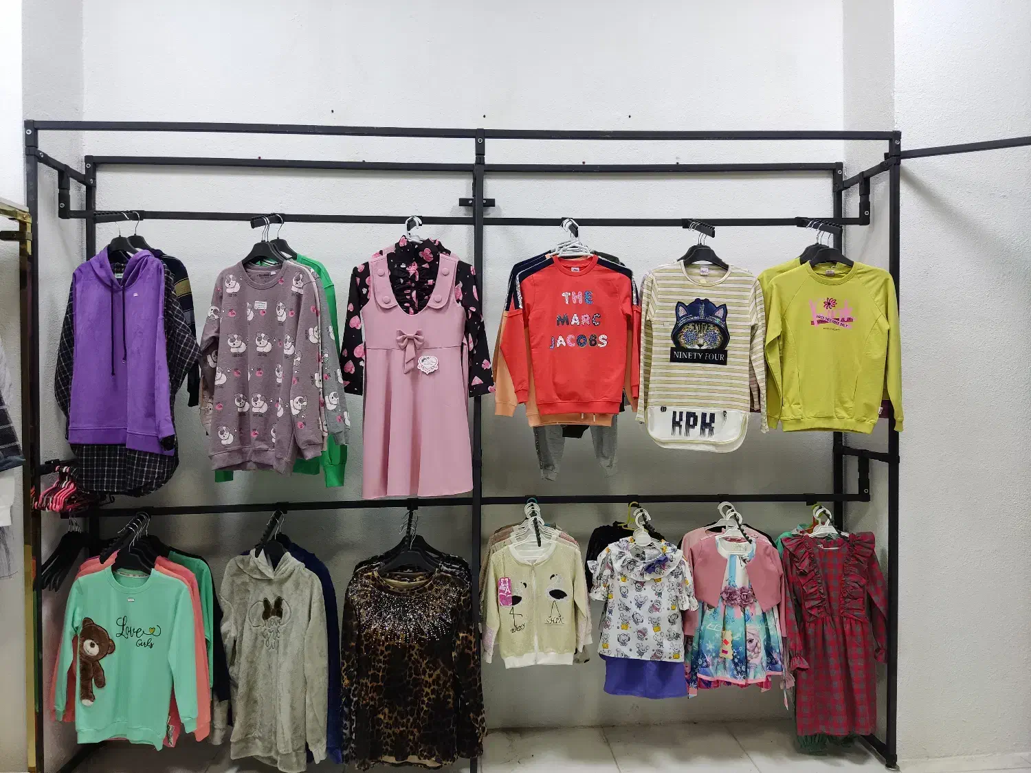 فروش لباس بچگانه با قیمتی مناسب|کفش و لباس بچه|بابل, |دیوار