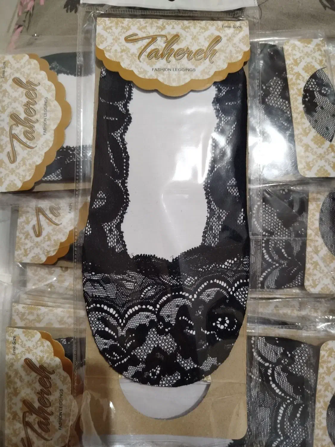 جوراب دانتل|لباس|پردیس, فاز ۱۱|دیوار