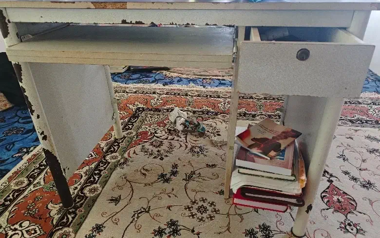 میز کامپیوتر و صندلی و میز تلویزیون|میز تحریر و کامپیوتر|سلمانشهر, |دیوار