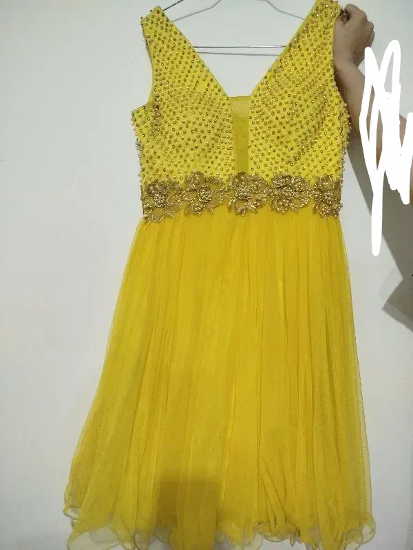 لباس مجلسی|لباس|قم, ولیعصر|دیوار