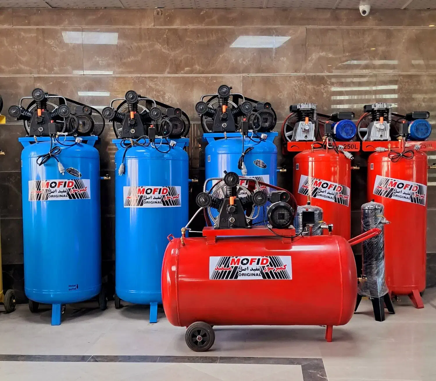 کمپرسور باد در لیتراژ مختلف (مفید اصلی) چهاردانگه|ماشین‌آلات صنعتی|تهران, شهرک شریفی|دیوار