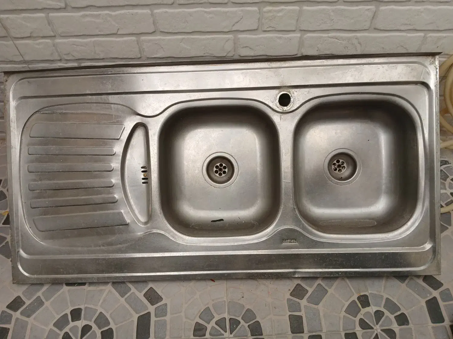 سینگ دوقلوروکار|آب‌چکان و نظم‌دهنده ظروف|محمدشهر, محمدشهر|دیوار