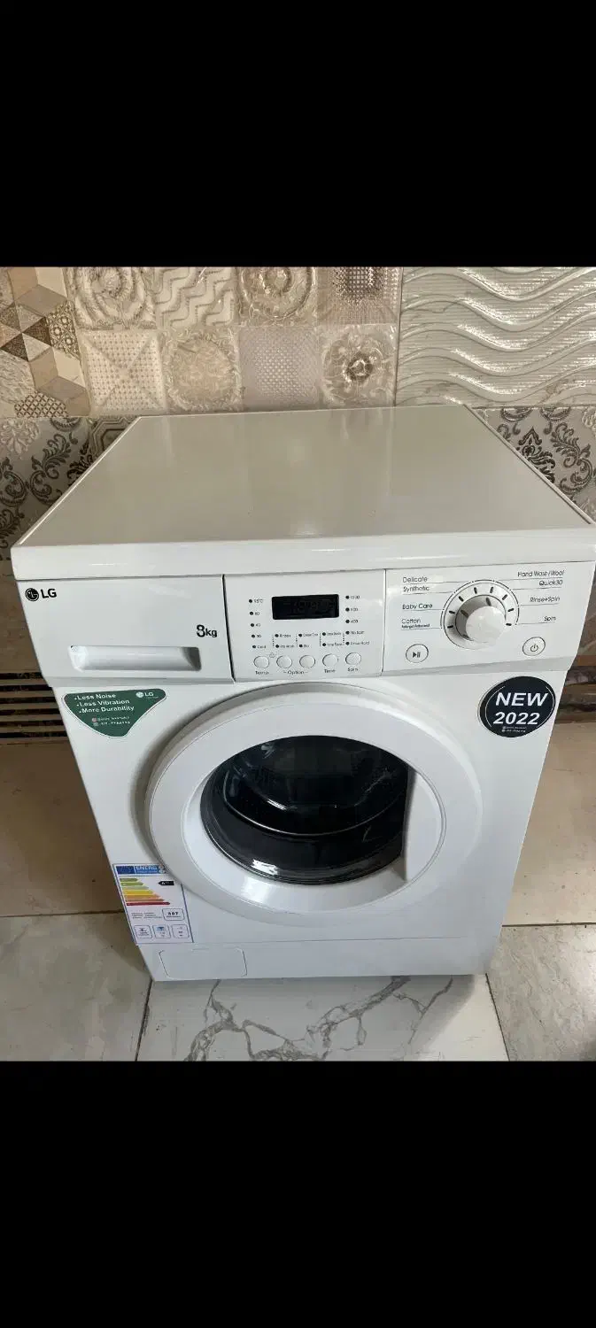 ماشین لباسشویی الجی ۸کیلویی سالم بشرط|ماشین لباسشویی و خشک‌کن لباس|بهارستان, |دیوار