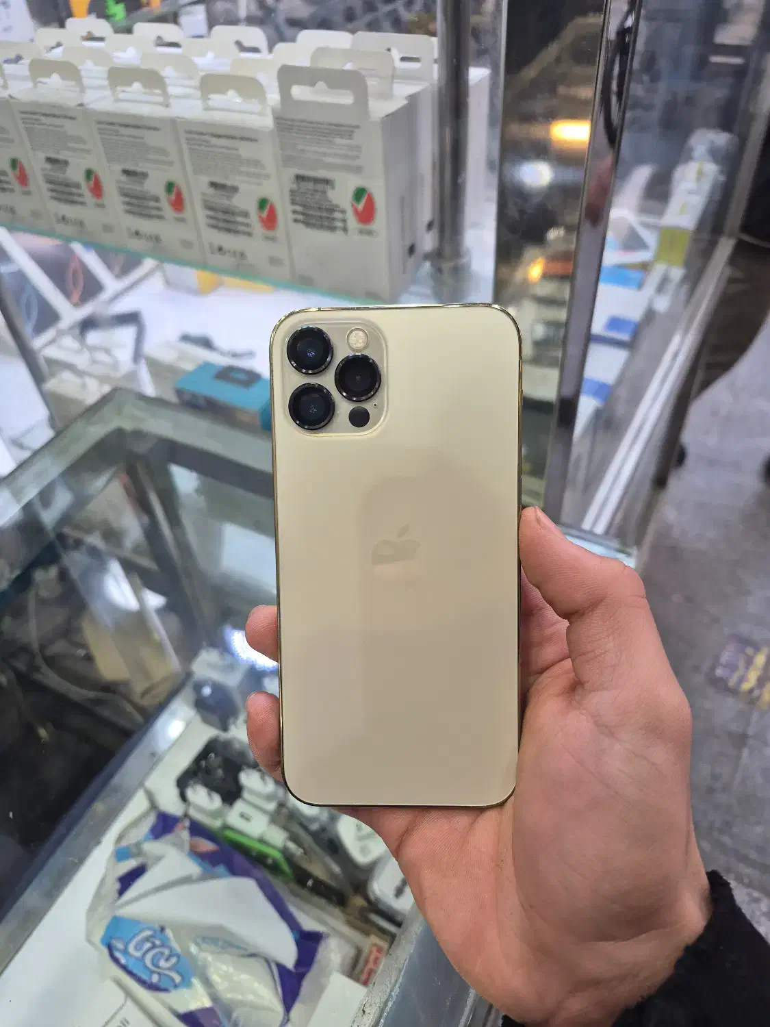 ایفون ۱۲ پرو|موبایل|قرچک, زیبا شهر|دیوار