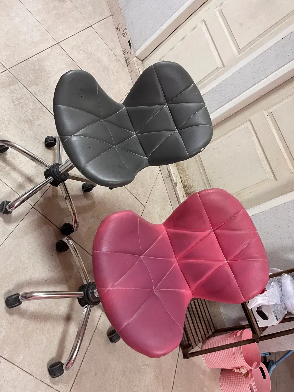 فروش ۸ عدد صندلی جک دار|آرایشگاه و سالن‌های زیبایی|سمنان, |دیوار