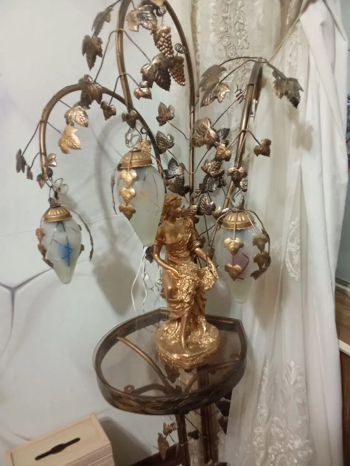 چراغ خواب|چراغ خواب و آباژور|نجفآباد, حومه نجف آباد|دیوار