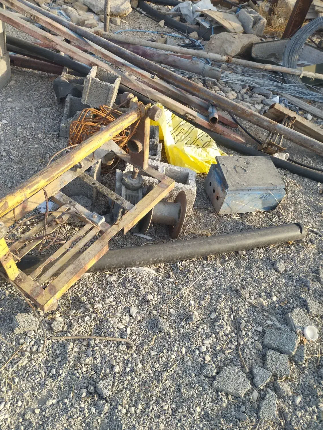 فروش دستگاه بلوک زنی|ماشین‌آلات صنعتی|میمند, |دیوار