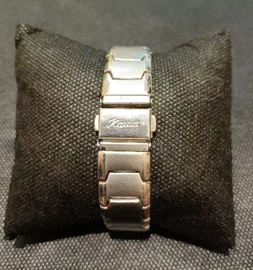 ساعت مچی  مردانه کوارتز|ساعت|اندیشه, اندیشه فاز ۱|دیوار