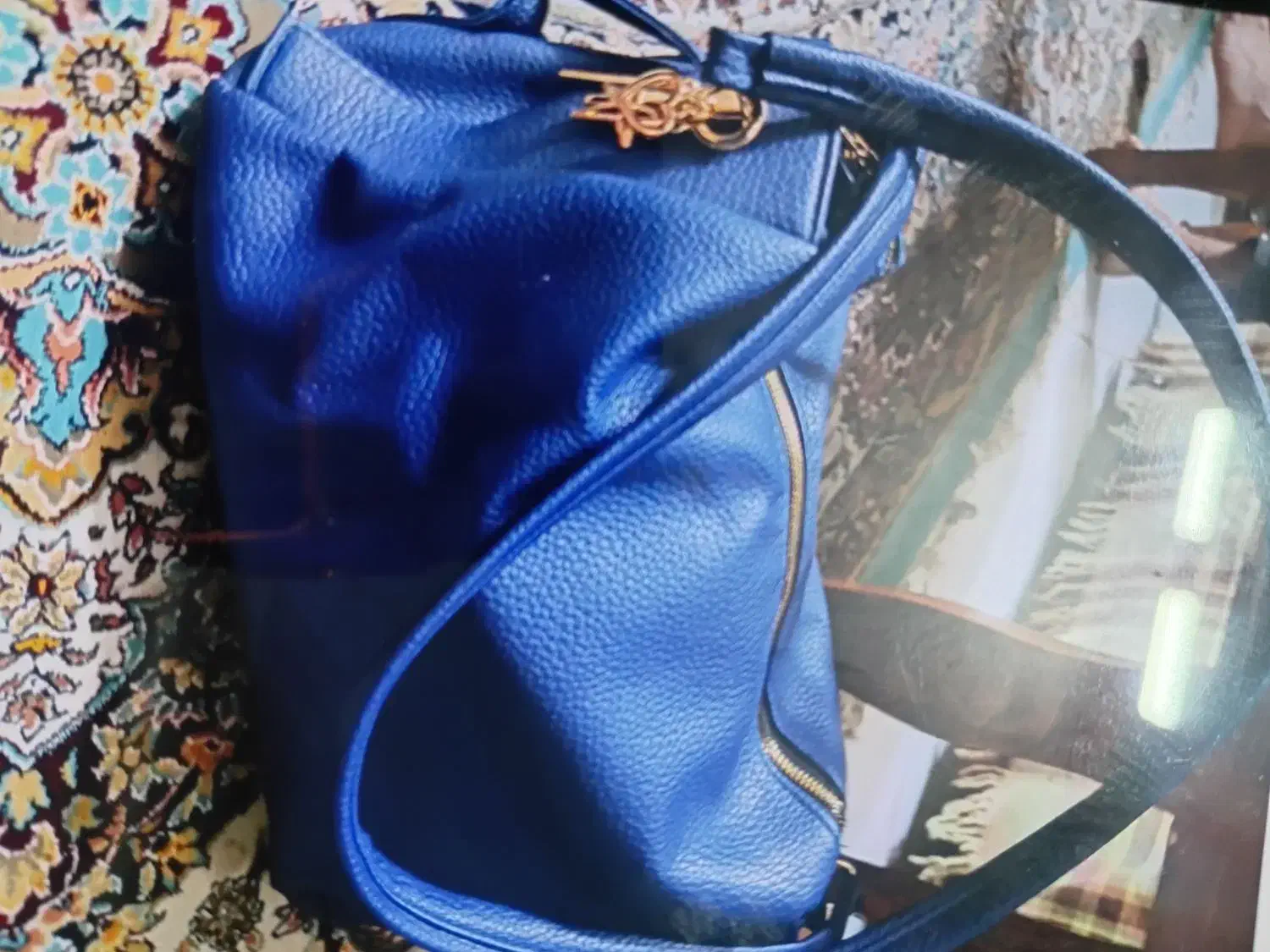 کیف‌وکفش|کیف، کفش، کمربند|کاشان, مدرس|دیوار