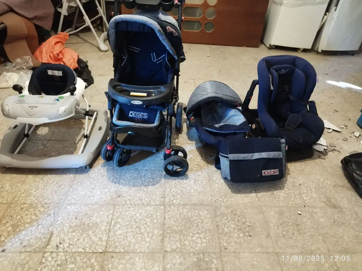 وسایل نوزاد|کالسکه و لوازم جانبی|آباده, |دیوار